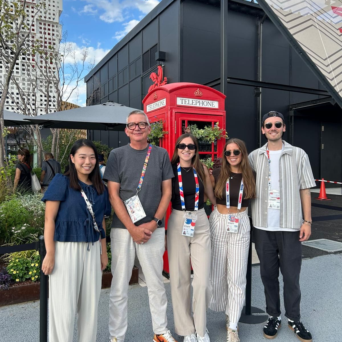 Team with external co-worker